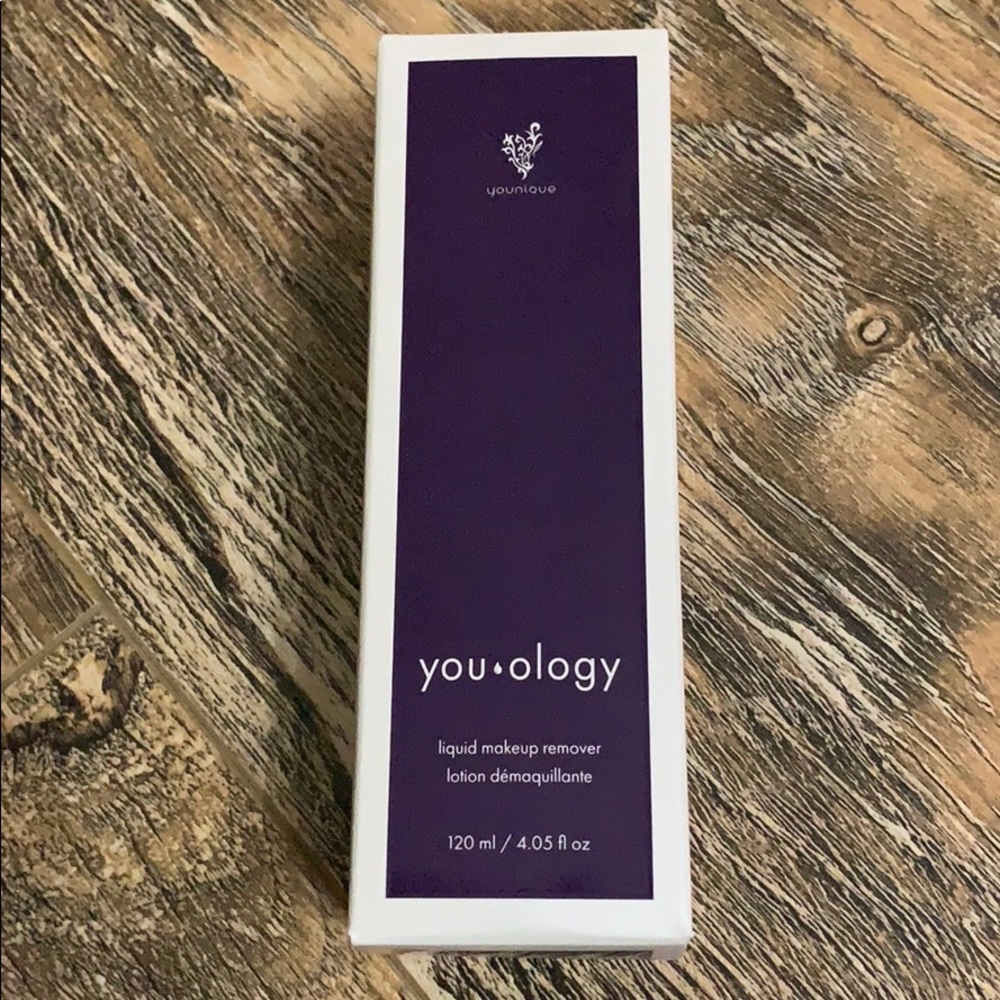 Liquid makeup remover